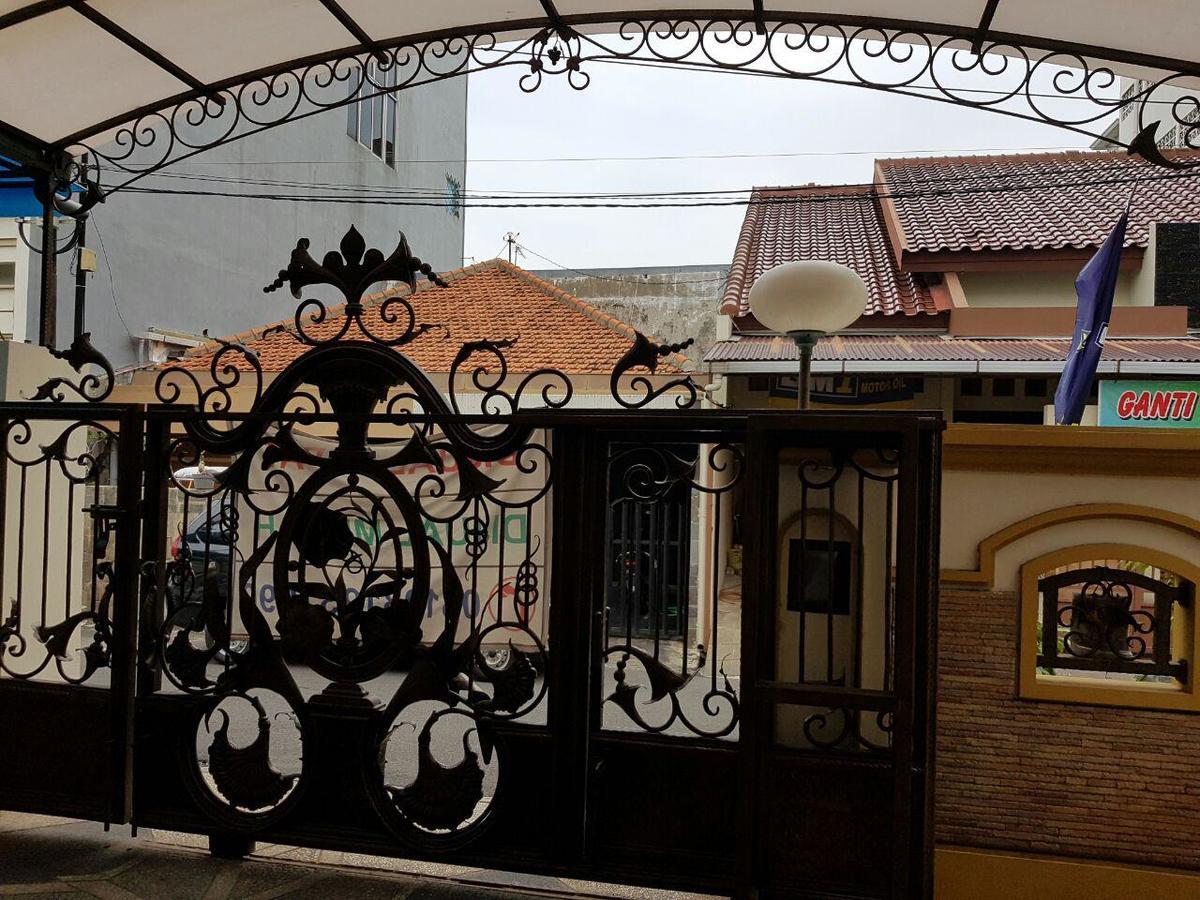 The Backpacker Semarang Hostel Eksteriør bilde