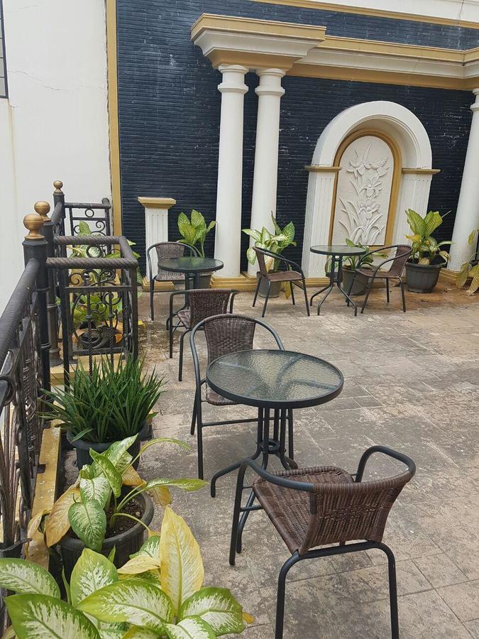 The Backpacker Semarang Hostel Eksteriør bilde