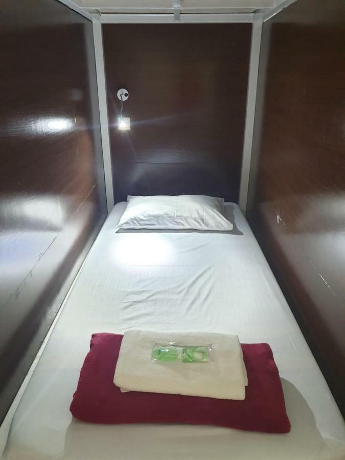 The Backpacker Semarang Hostel Eksteriør bilde