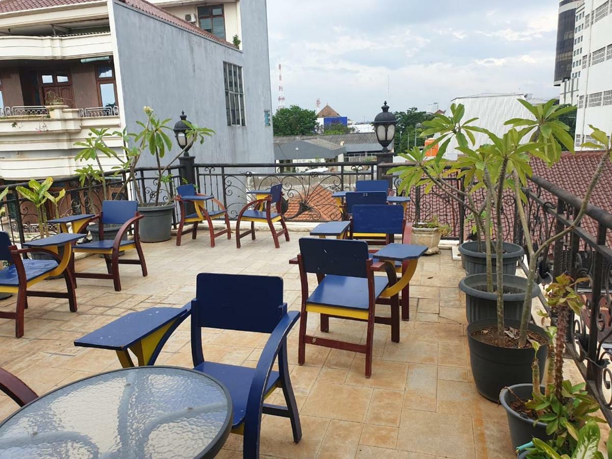 The Backpacker Semarang Hostel Eksteriør bilde